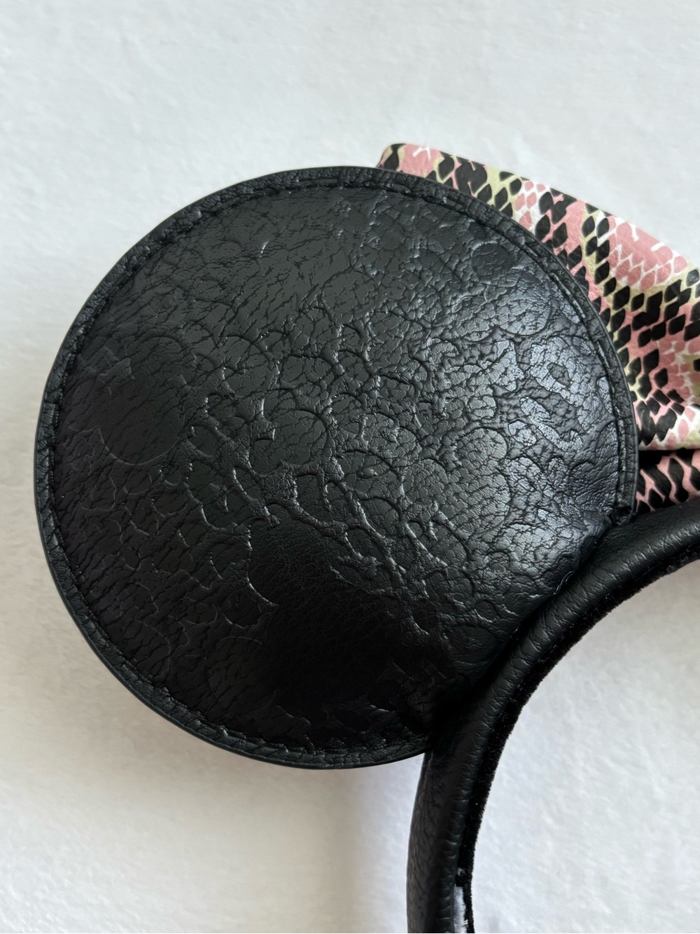 Disney Loungefly Wild About Disney Animal Print Bow Minnie Mouse Ear Headband - Picture 8 of 9